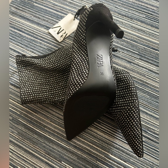 🆕Zara Size 6 Black Mesh Silver Glitter Ankle Booties Pointed Toe - Picture 5 of 8